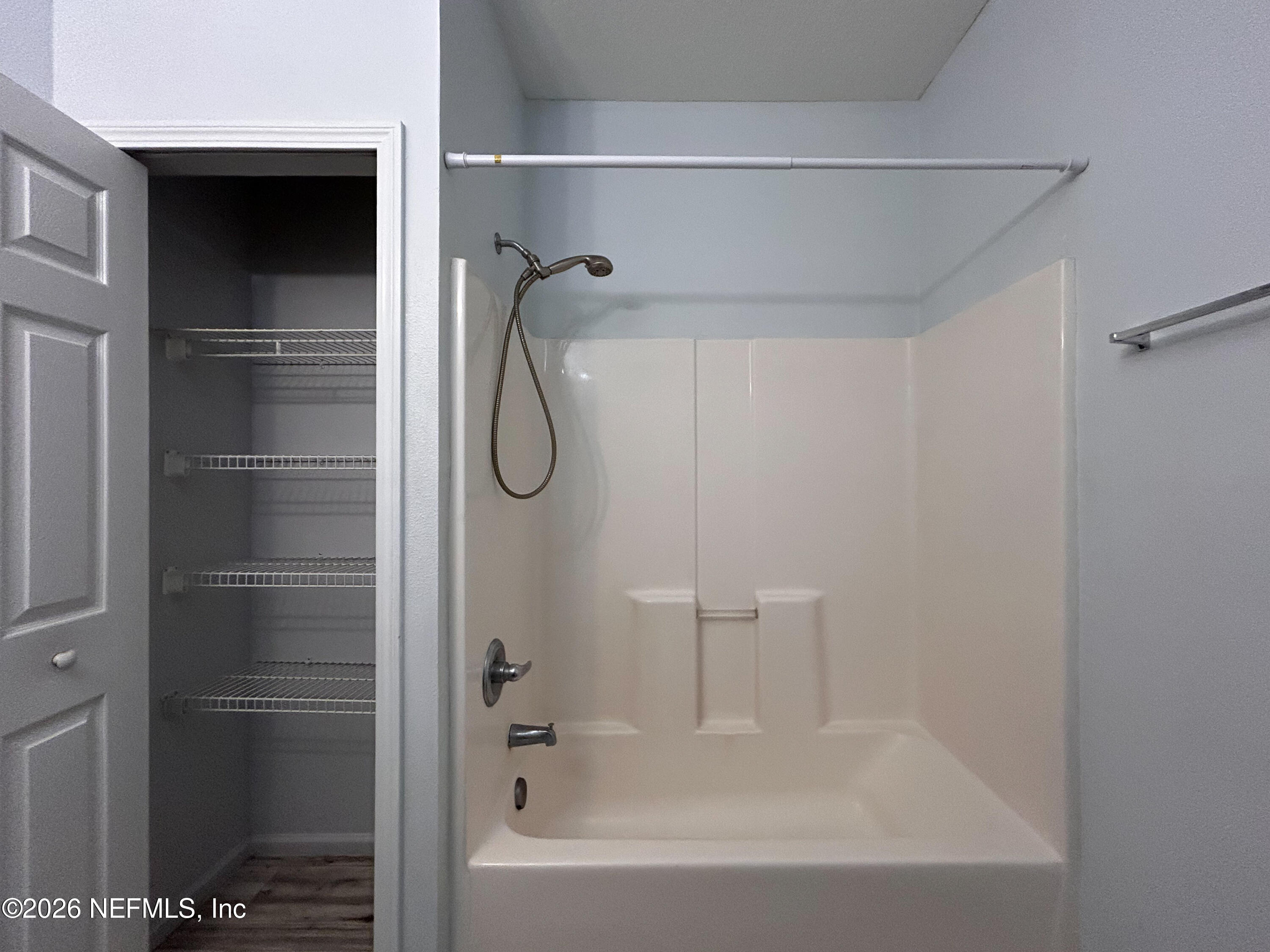 8215 Green Parrot Road, Unit 103 Jacksonville, FL 32256 - Photo 22 of 28 IMG_6969