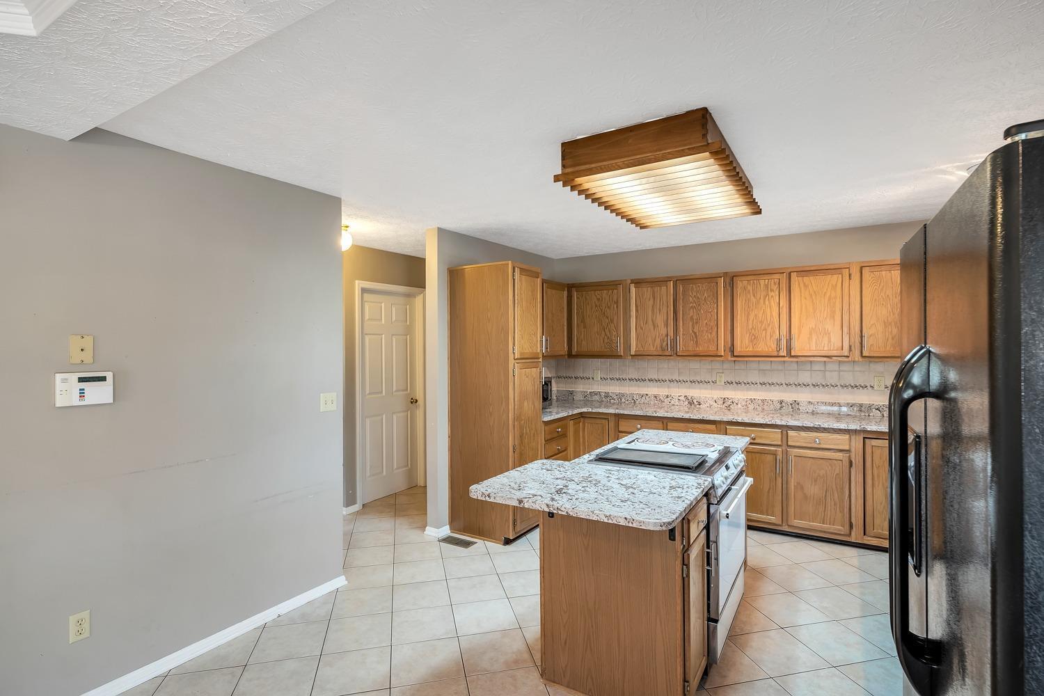 645 Pontius Road Cincinnati, OH 45233 - Photo 11 of 50