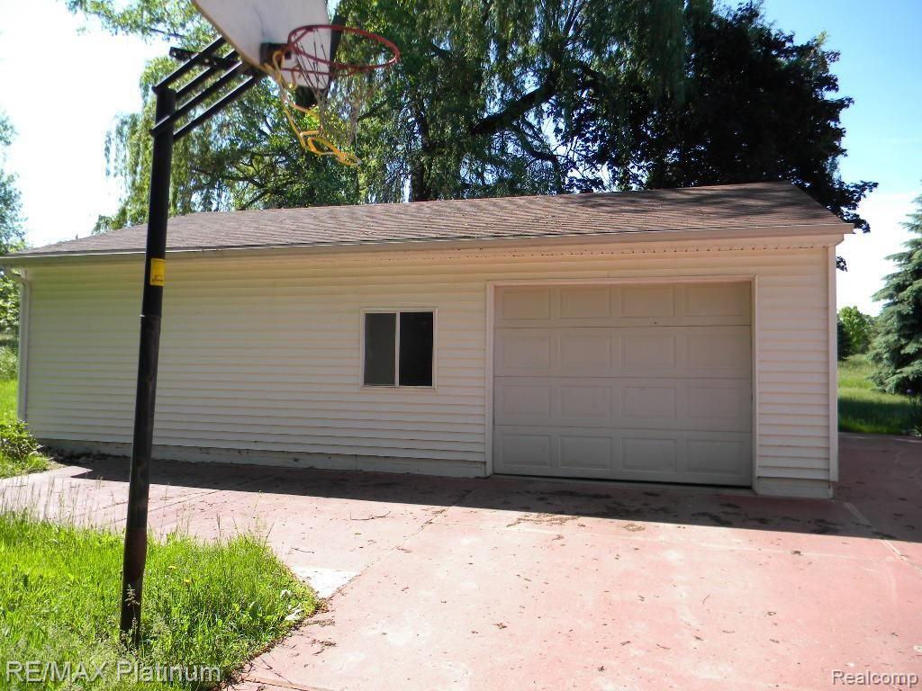 Large Garage