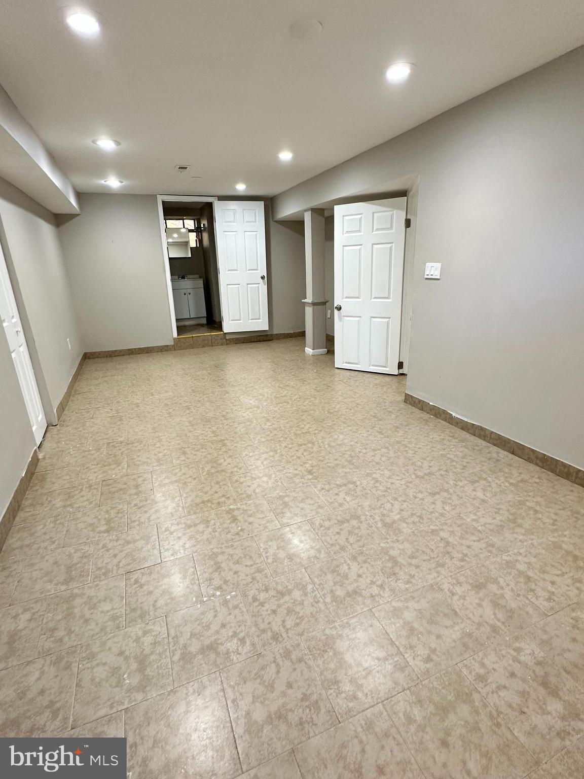 5215 Muth Avenue Baltimore, MD 21207 - Photo 33 of 37
