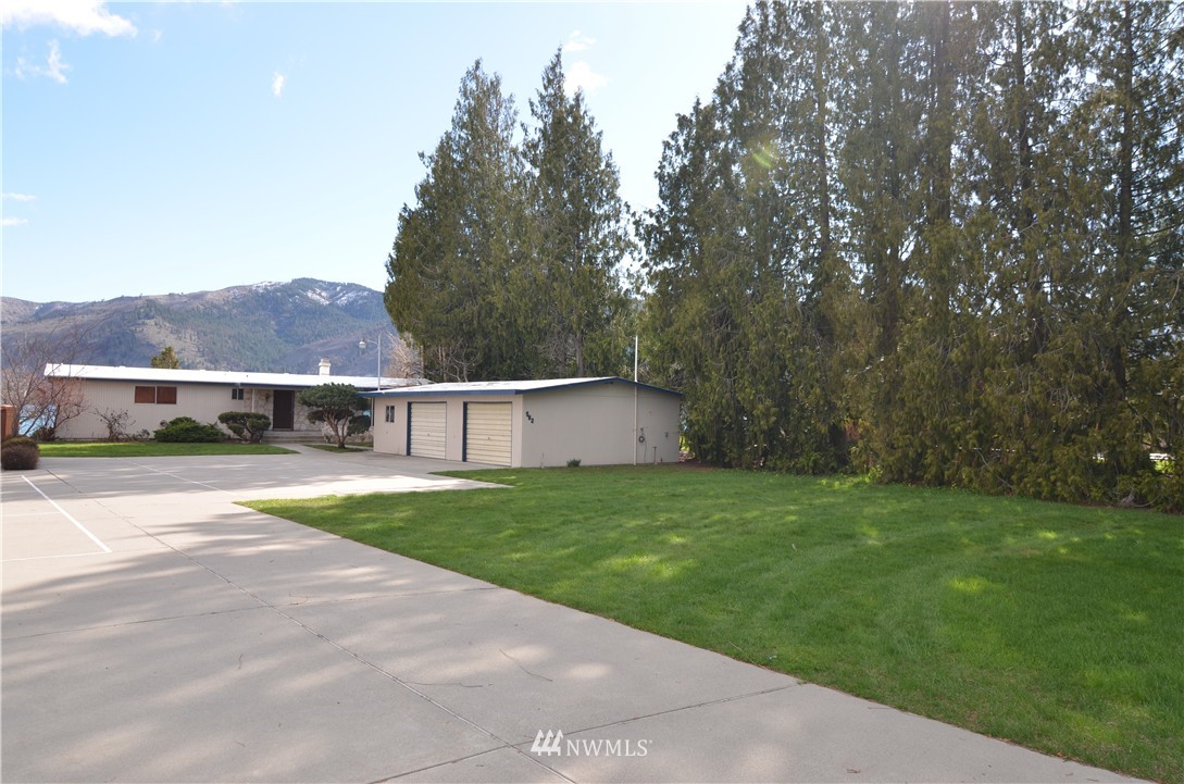 582 Hyacinth Road Manson, WA 98831 - Photo 3 of 18 Gallery Image 3