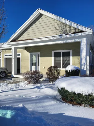 $389,000 | 5 Shore Drive, Unit 10, Orono, ME 04473