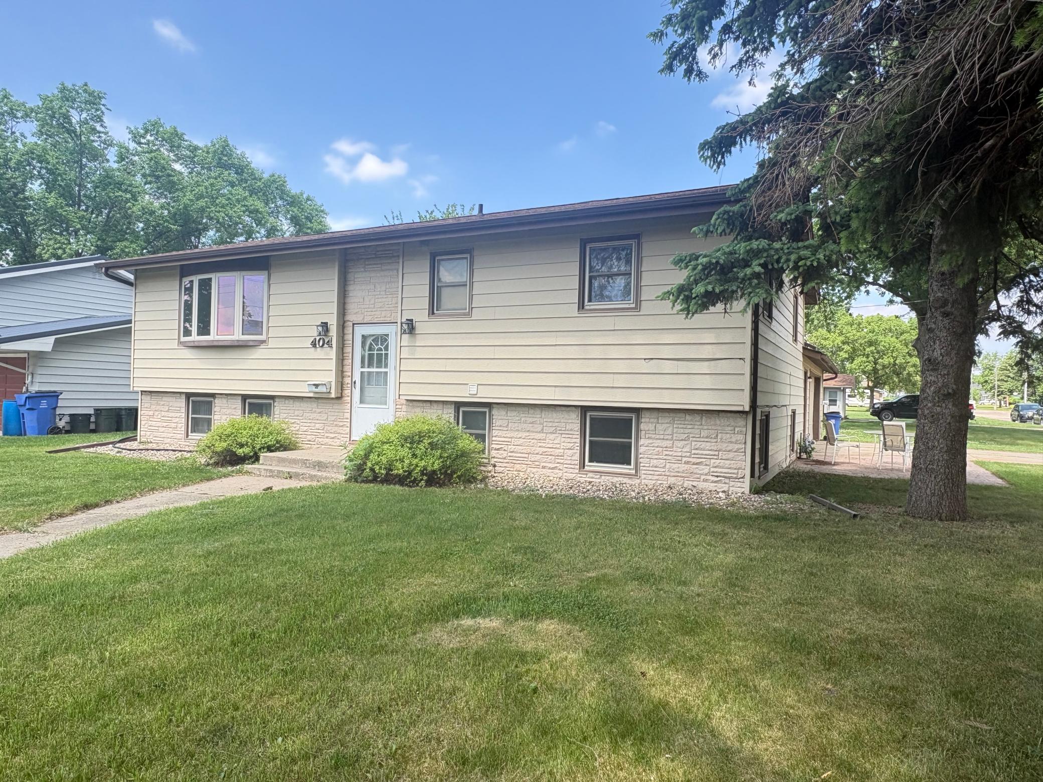 404 3rd Street Madison, MN 56256 - Photo 1 of 36