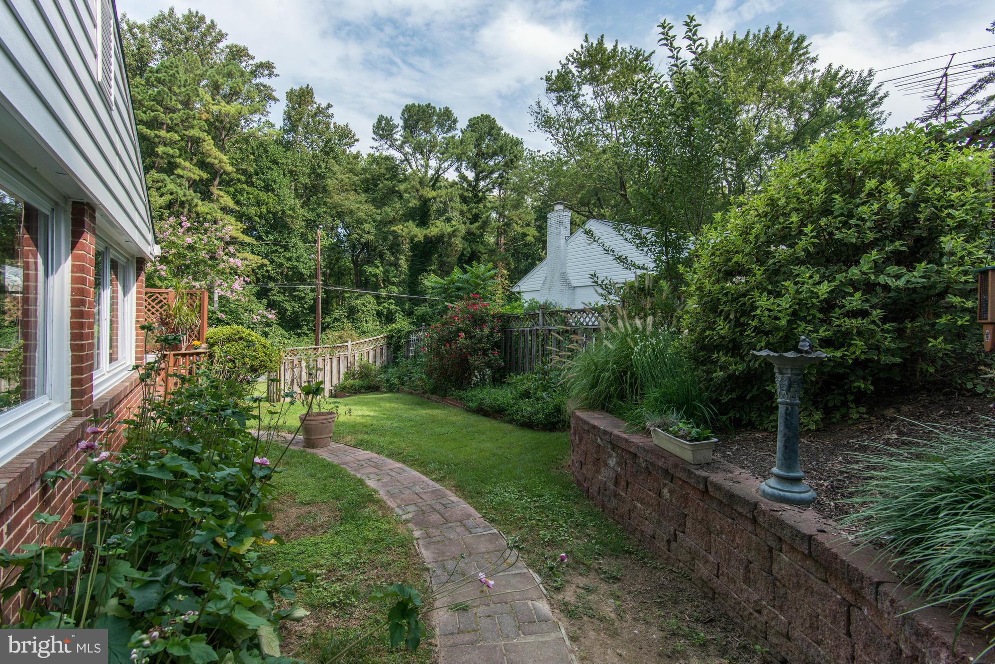 7522 Havelock Street Springfield, VA 22150 - Photo 28 of 30 a view of a back yard