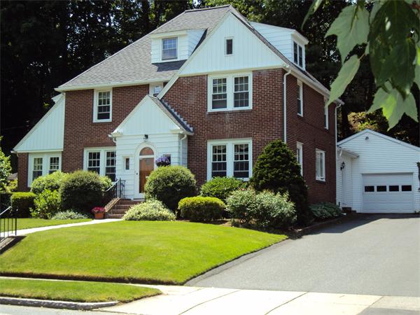 105 Coolidge Road Worcester, MA 01602 - Photo 1 of 24 Gallery Image 1