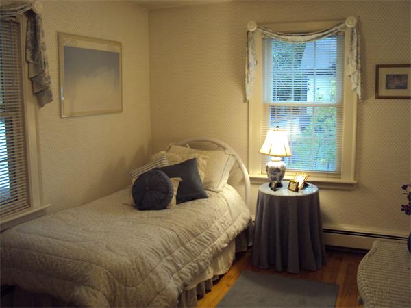 105 Coolidge Road Worcester, MA 01602 - Photo 16 of 24 Gallery Image 16