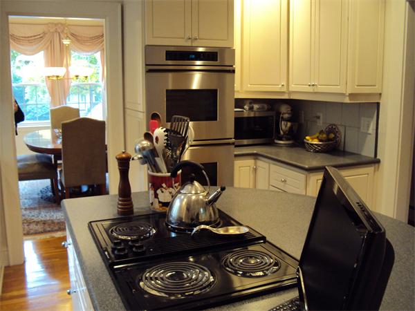 105 Coolidge Road Worcester, MA 01602 - Photo 5 of 24 Gallery Image 5