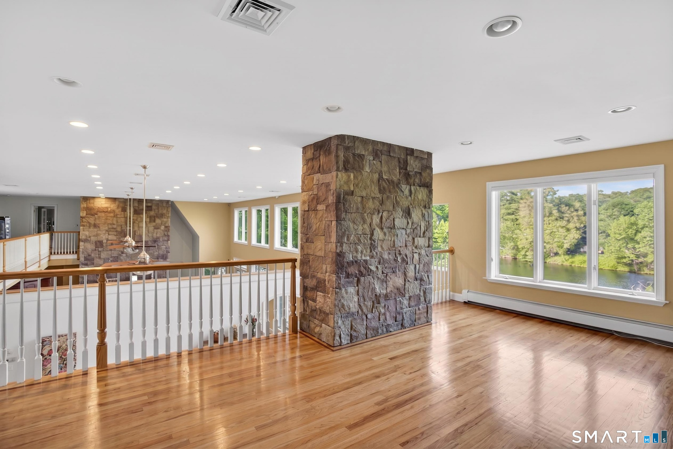475 Springer Road Fairfield, CT 06824 - Photo 11 of 39