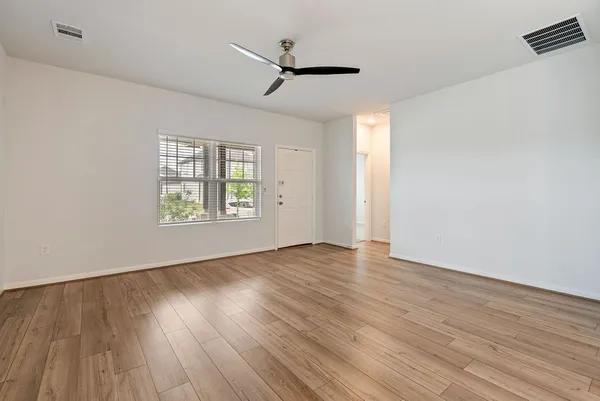 $1,950 | 302 Timber Brook Drive, Hutto, TX 78634