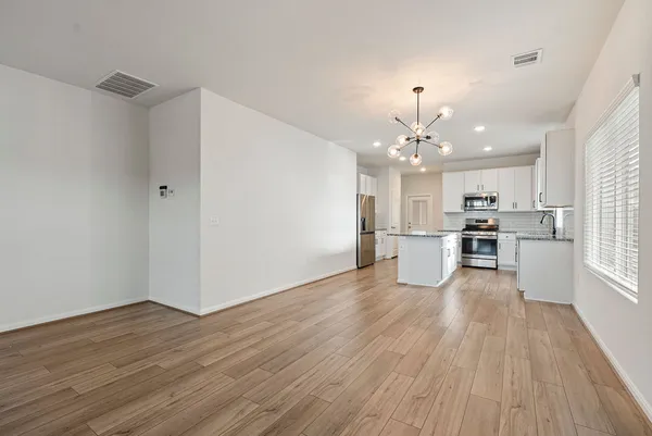 $1,950 | 302 Timber Brook Drive, Hutto, TX 78634