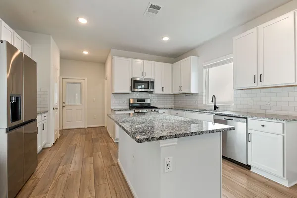 $1,950 | 302 Timber Brook Drive, Hutto, TX 78634