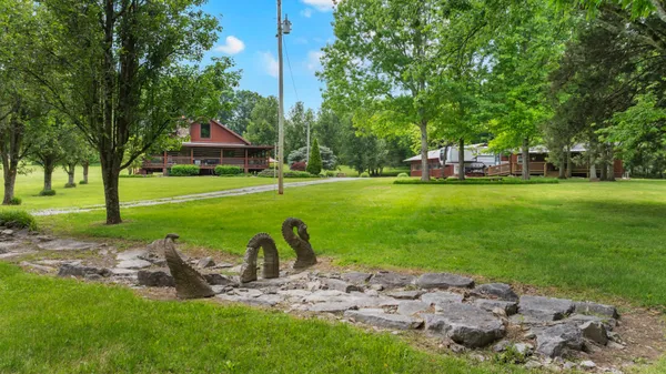 $879,900 | 990 Bugscuffle Road, Wartrace, TN 37183