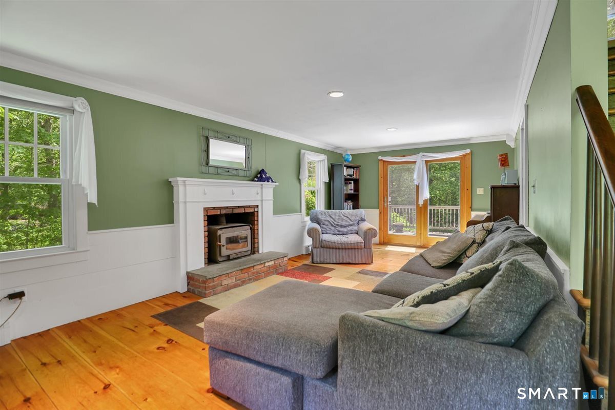 55 Burr Road Haddam, CT 06441 - Photo 5 of 28