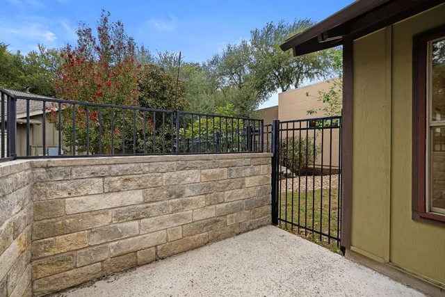 a view of outdoor space