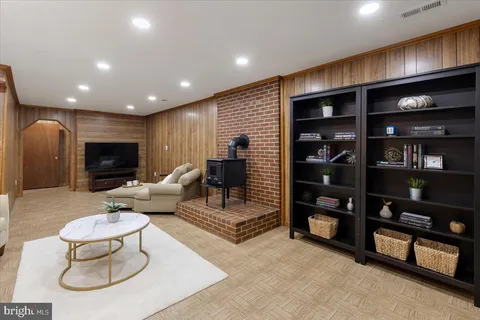 $949,000 | 12212 Woodlark Court, Manassas, VA 20112