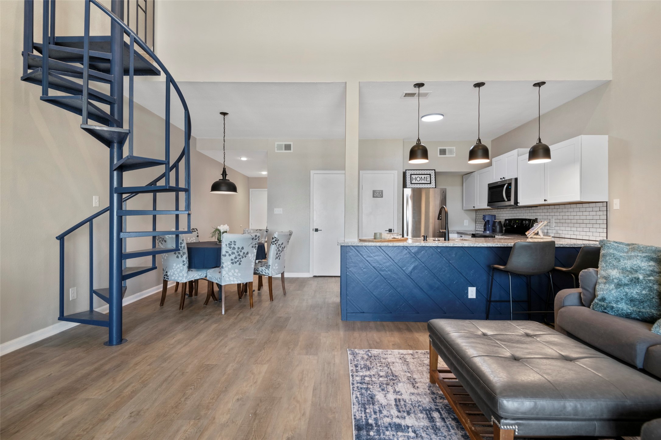 162 April Point Drive South Conroe, TX 77356 - Photo 6 of 26 Charming circular staircase.