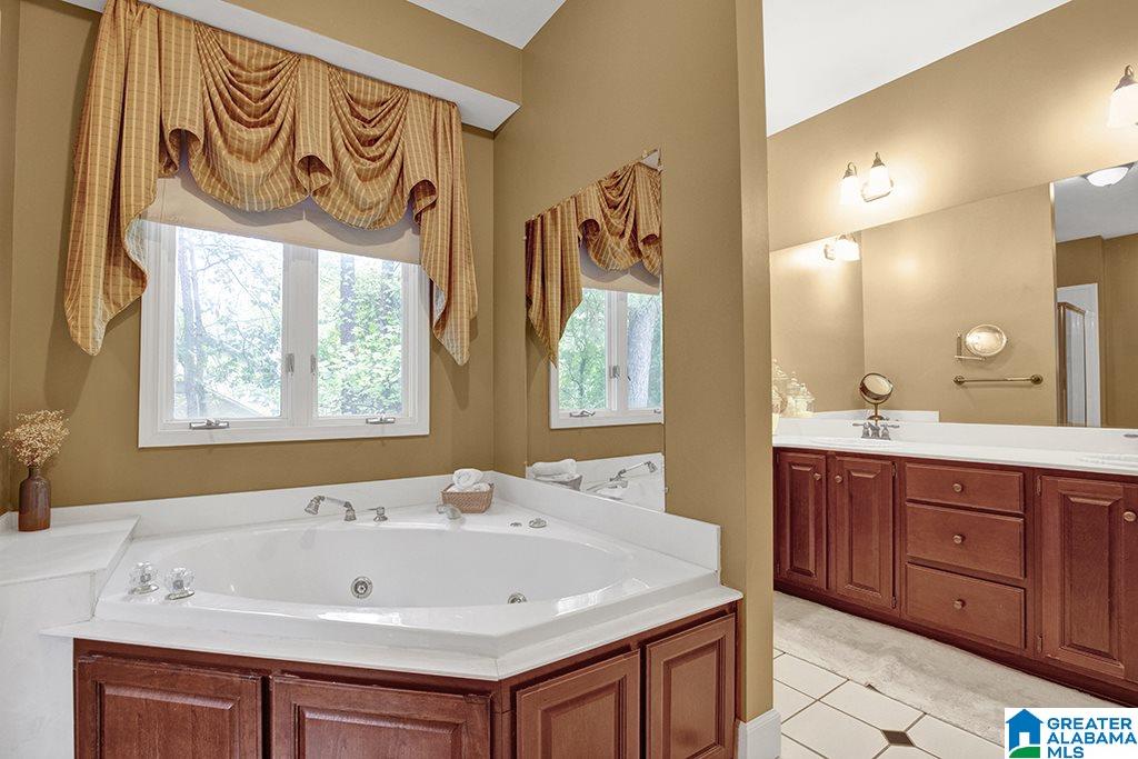 160 Oakmont Road Birmingham, AL 35244 - Photo 16 of 36