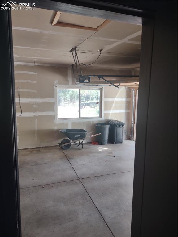 423 Ridge Road Divide, CO 80814 - Photo 33 of 48 a view of room and window