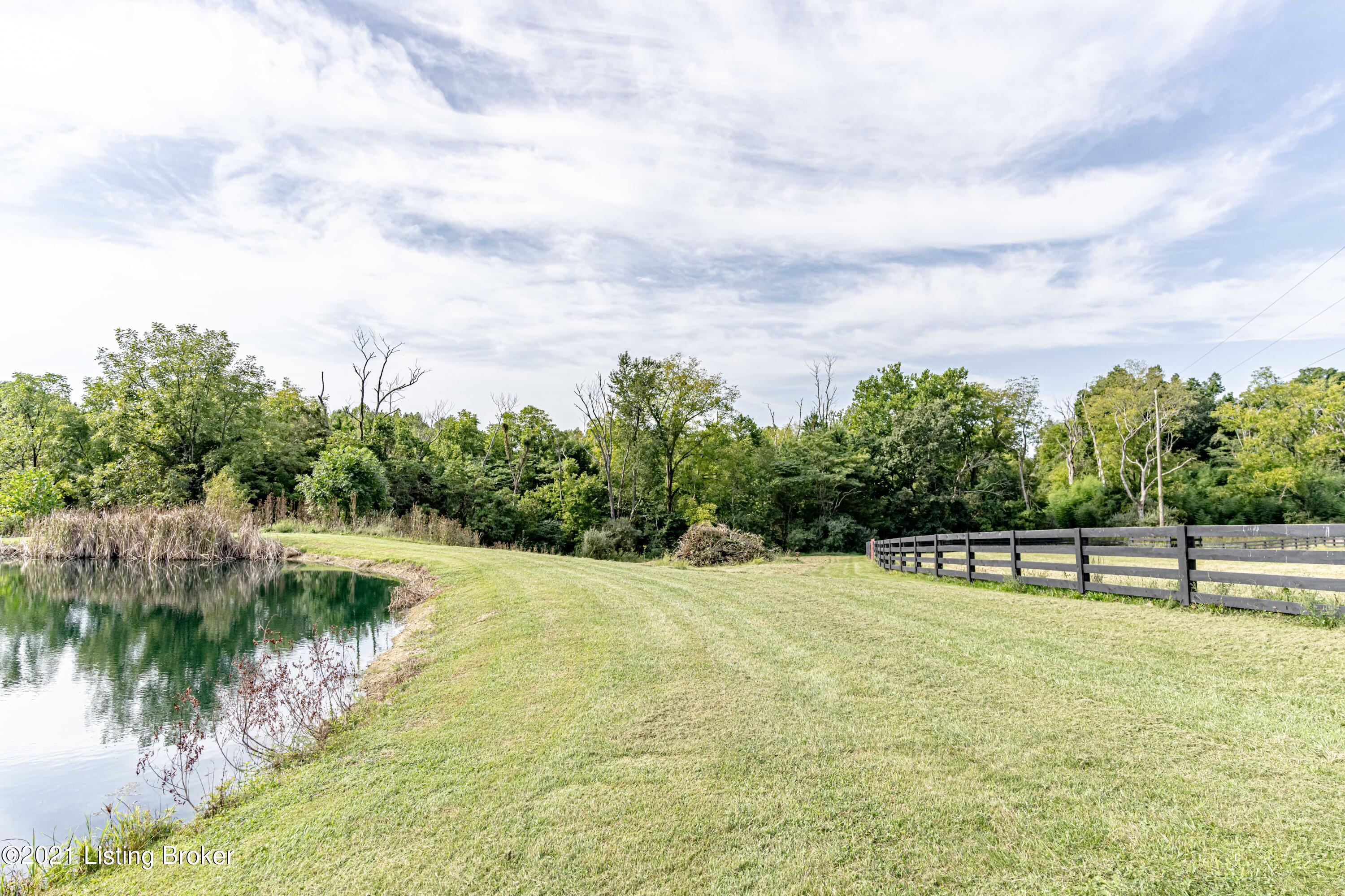 4365 Webb Road Simpsonville, KY 40067 - Photo 93 of 146 DSC08853