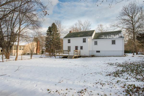 40 Graymore Road Waltham, MA 02451 - Photo 4 of 15