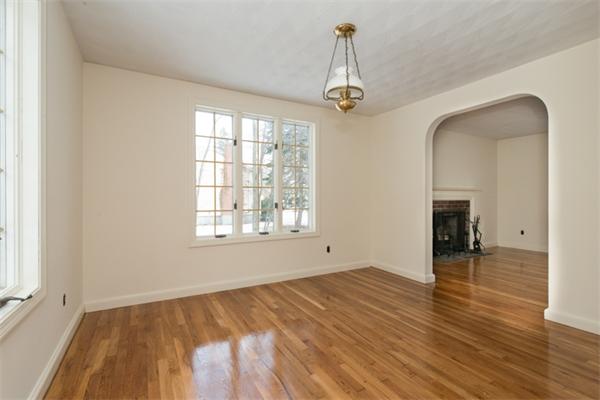 40 Graymore Road Waltham, MA 02451 - Photo 9 of 15