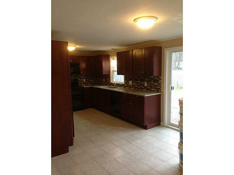76 Marshall Road Woonsocket, RI 02895 - Photo 2 of 23 Kitchen.