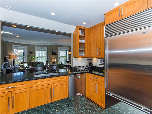 83 Montgomery Street, Unit 3 Boston, MA 02116 - Photo 5 of 17