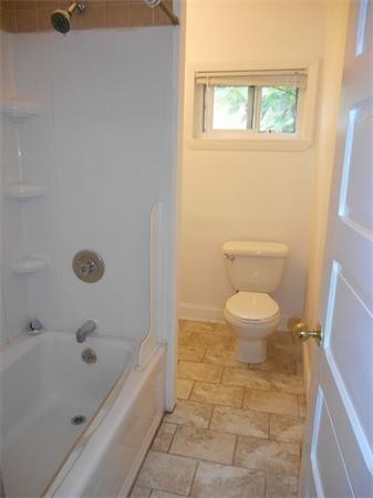 77 Aberdeen Road Springfield, MA 01109 - Photo 16 of 19