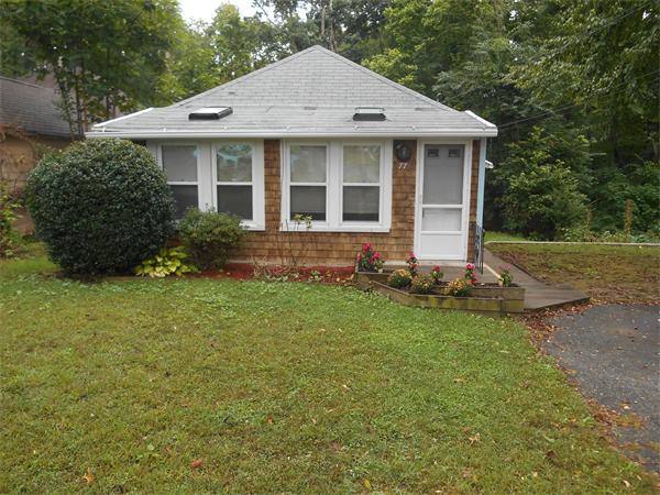 77 Aberdeen Road Springfield, MA 01109 - Photo 3 of 19