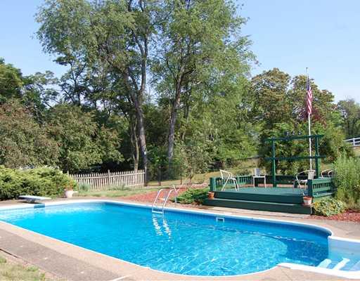 3526 Bakerstown Road Bakerstown, PA 15007 - Photo 13 of 18 Swimming Pool/Hot Tub/Sauna.