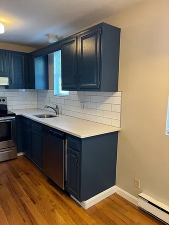 $1,895 | 21 Bessom Street, Unit 6, Marblehead, MA 01945