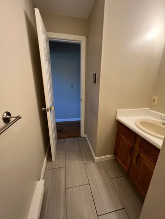 $1,895 | 21 Bessom Street, Unit 6, Marblehead, MA 01945