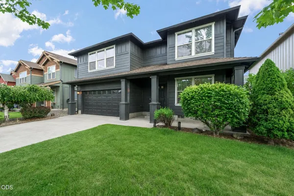 $795,000 | 21163 Clairaway Avenue, Bend, OR 97702
