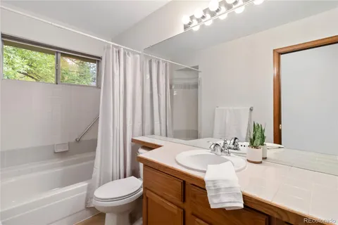 $329,900 | 2136 South Scranton Way, Aurora, CO 80014