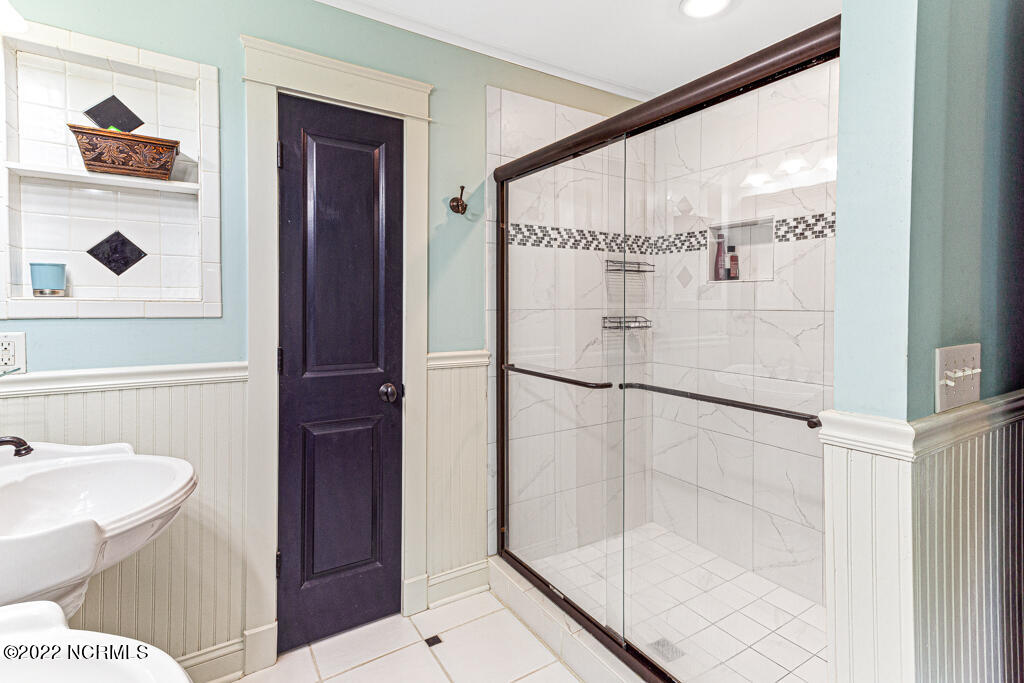 40 Dundee Road Pinehurst, NC 28374 - Photo 21 of 61 Tile Walk in Shower & linen Closet