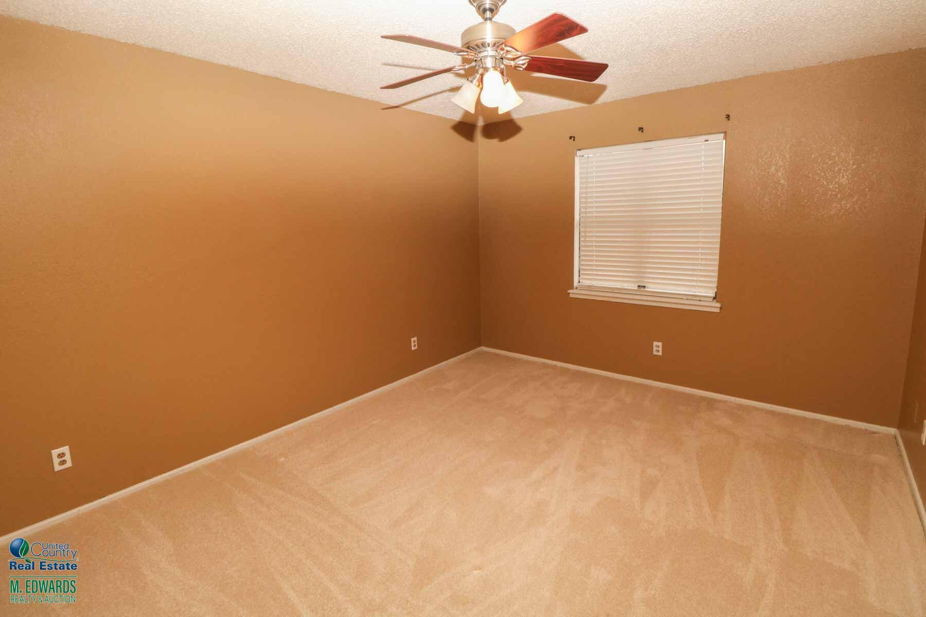 235 East 27th Street Littlefield, TX 79339 - Photo 11 of 21 Bed 2