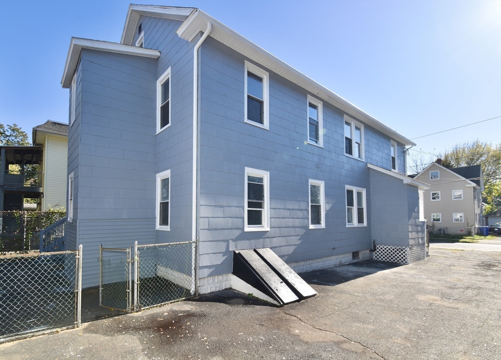 46-48 Wait Street, Unit 2 Springfield, MA 01104 - Photo 16 of 16