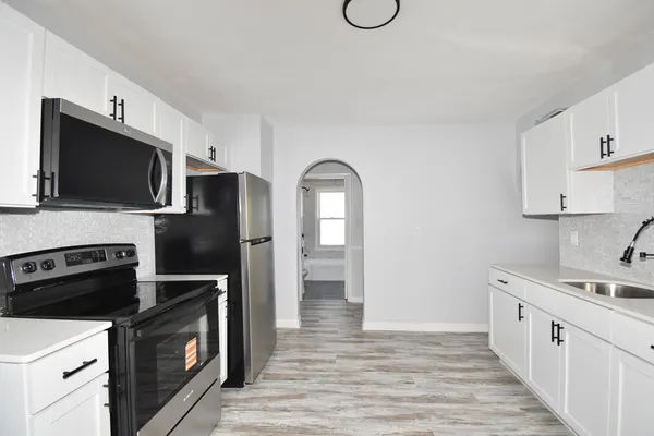 $1,850 | 46-48 Wait Street, Unit 2, Springfield, MA 01104