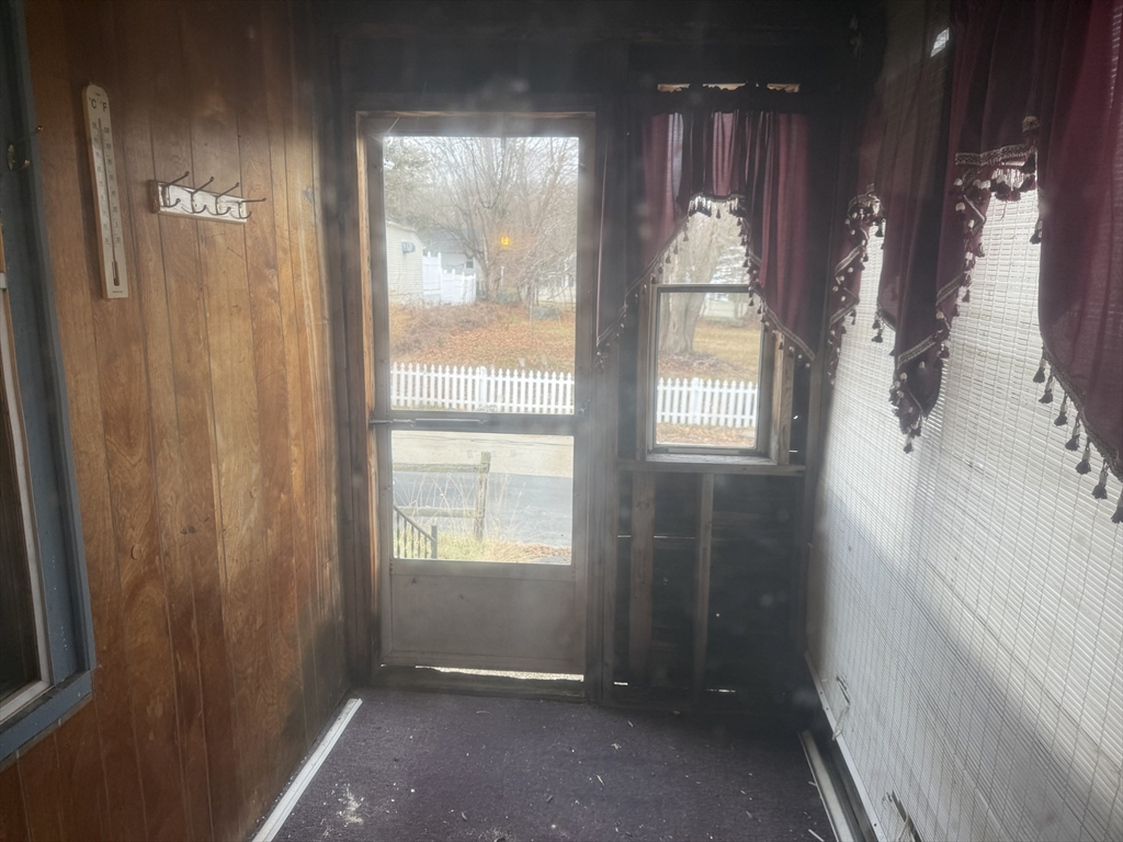 22 Winter Street Southbridge, MA 01550 - Photo 24 of 32