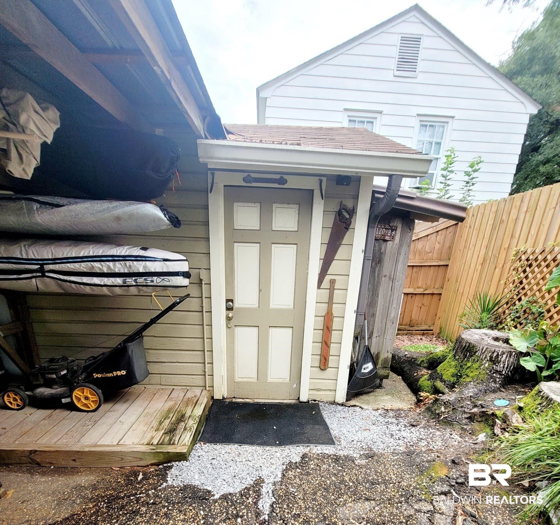2005 Emogene Street Mobile, AL 36606 - Photo 11 of 32