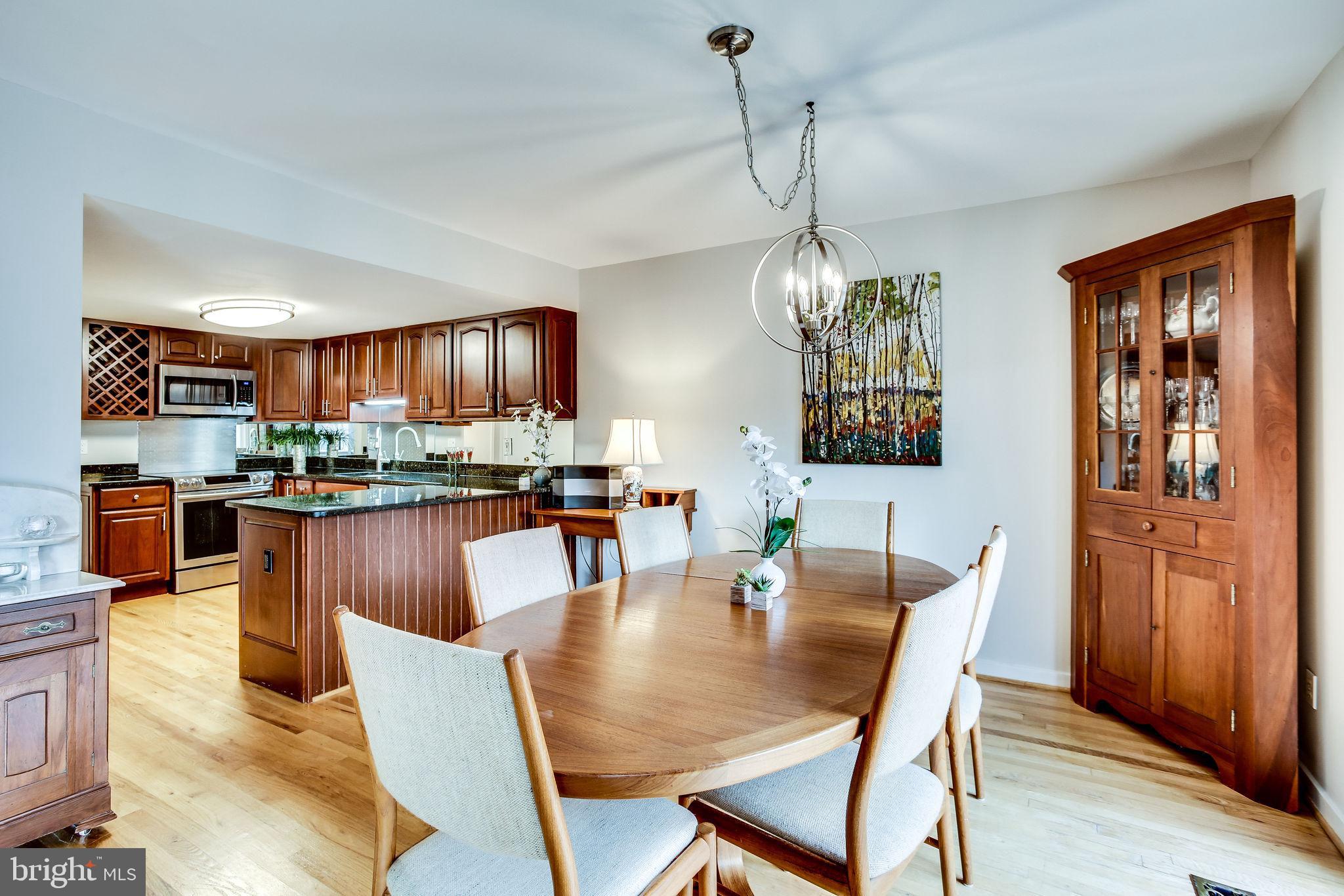 2221 Cedar Cove Court Reston, VA 20191 - Photo 14 of 49 Gallery Image 14