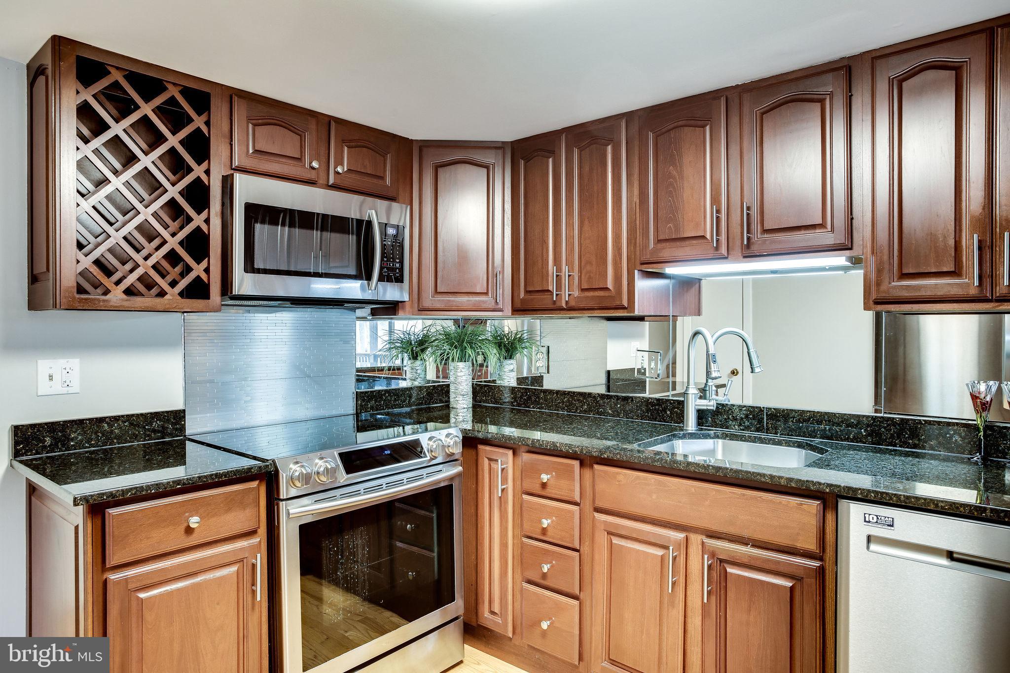 2221 Cedar Cove Court Reston, VA 20191 - Photo 16 of 49 Gallery Image 16