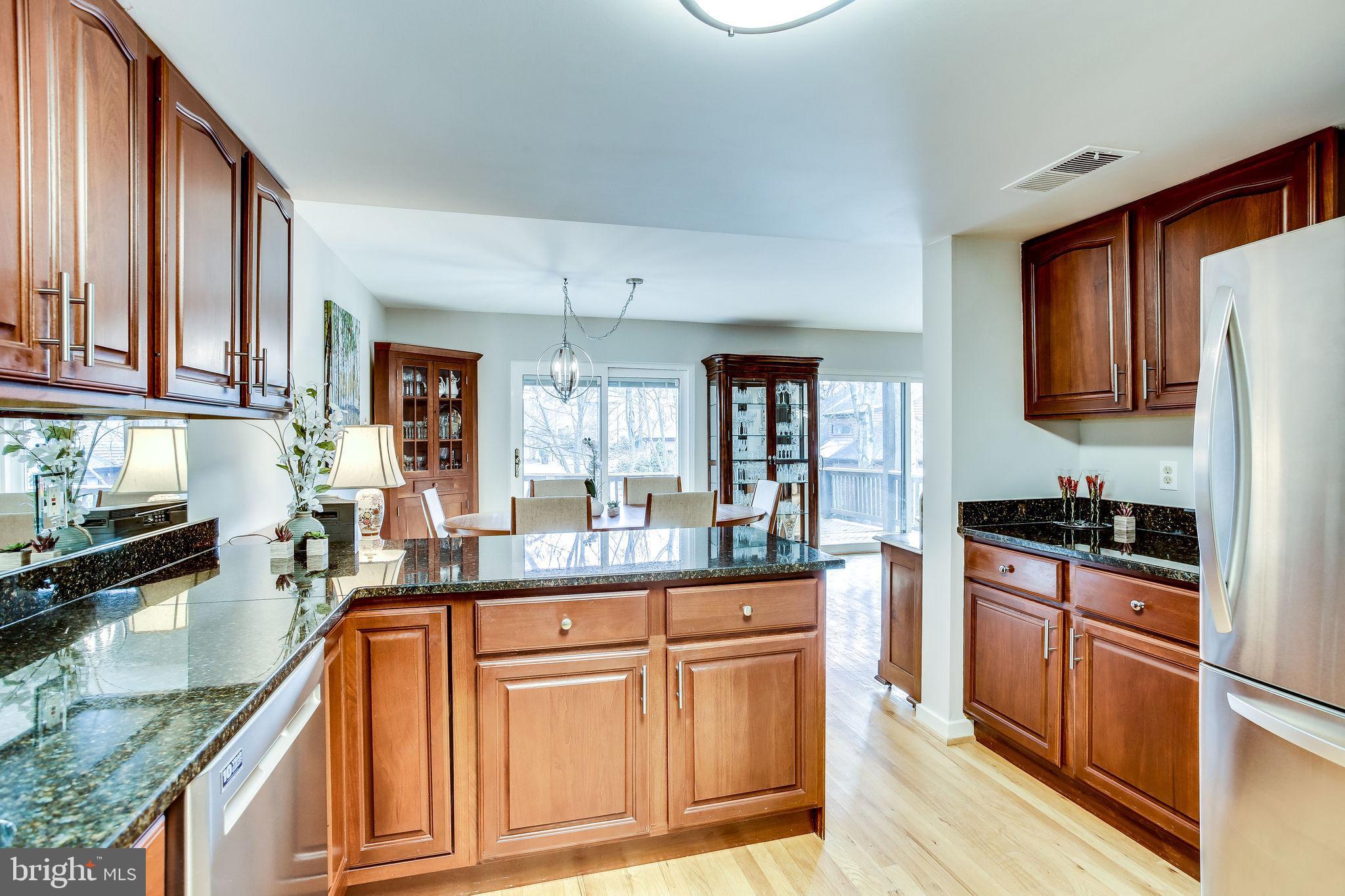 2221 Cedar Cove Court Reston, VA 20191 - Photo 18 of 49 Gallery Image 18