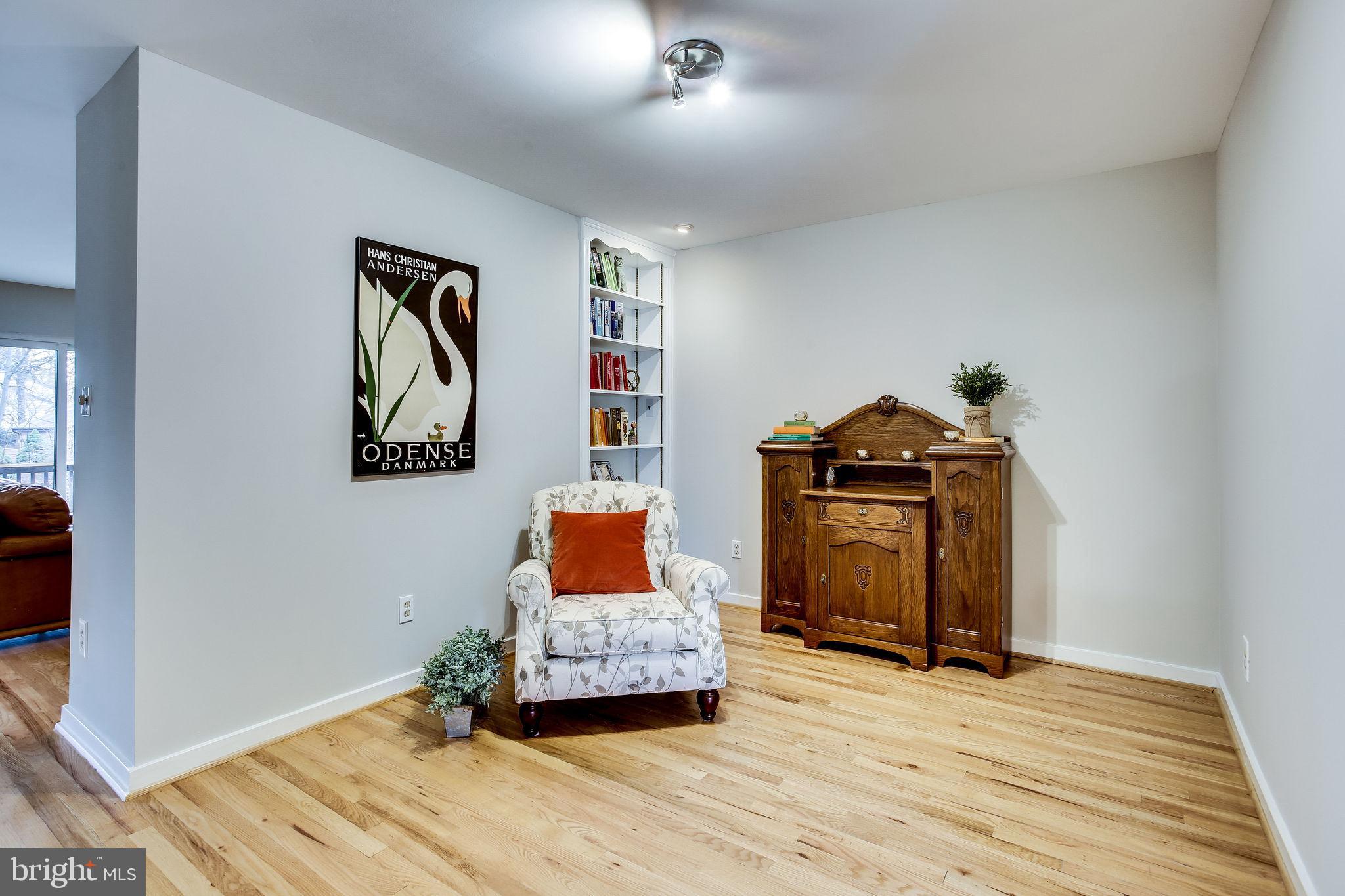 2221 Cedar Cove Court Reston, VA 20191 - Photo 4 of 49 1st floor office or sitting room