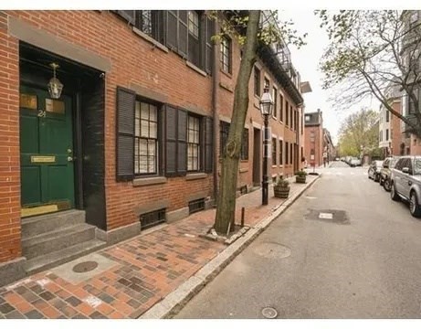 24 Lawrence Street, Unit 2 Boston, MA 02116 - Photo 16 of 17