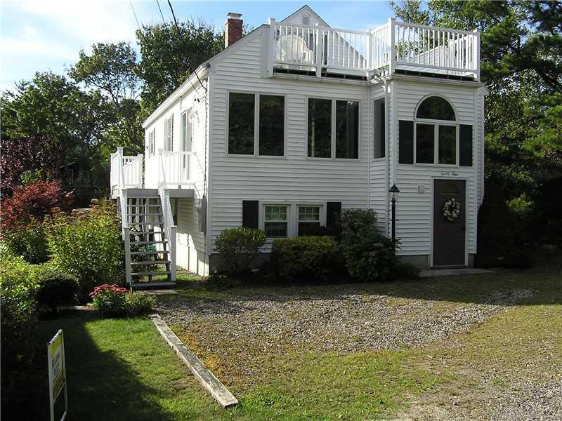 21 Spring Street York, ME 03909 - Photo 9 of 19 Exterior Front.