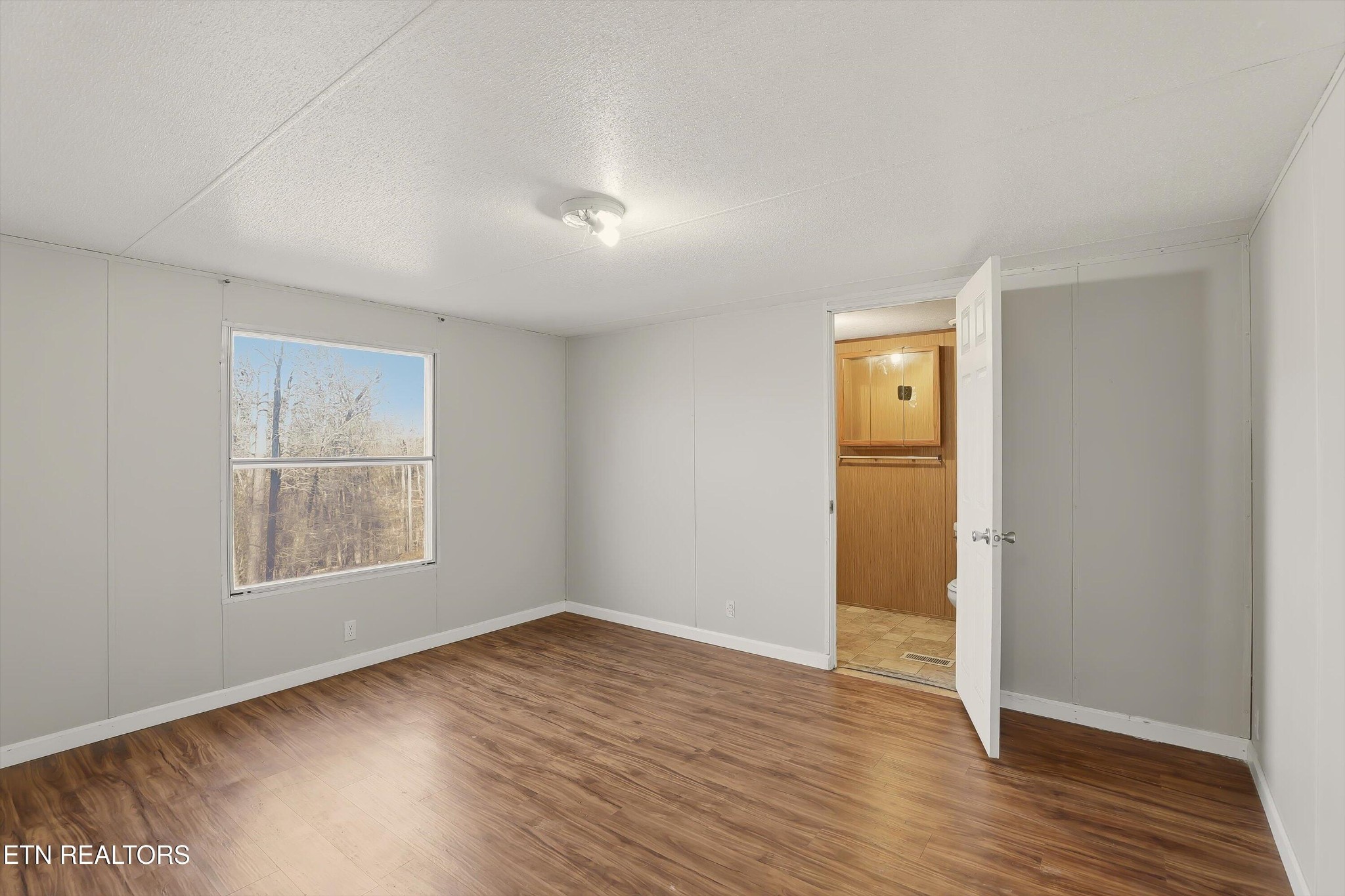 574 Peach Orchard Road Clinton, TN 37716 - Photo 10 of 27 Gallery Image 10