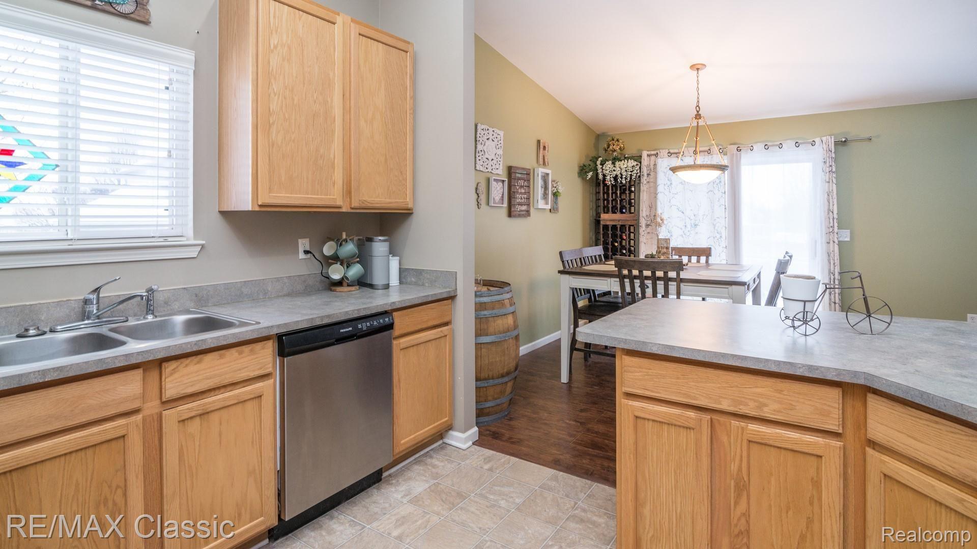 612 Rustic Trail Linden, MI 48451 - Photo 13 of 40 028_19 - Copy.jpg