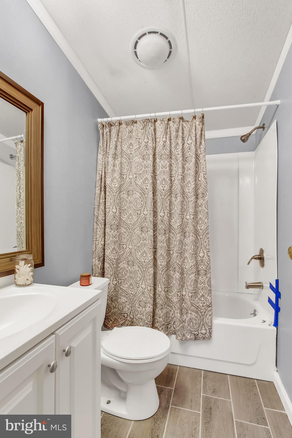 354 Neill Run Road Delta, PA 17314 - Photo 20 of 36 Hall Bath
