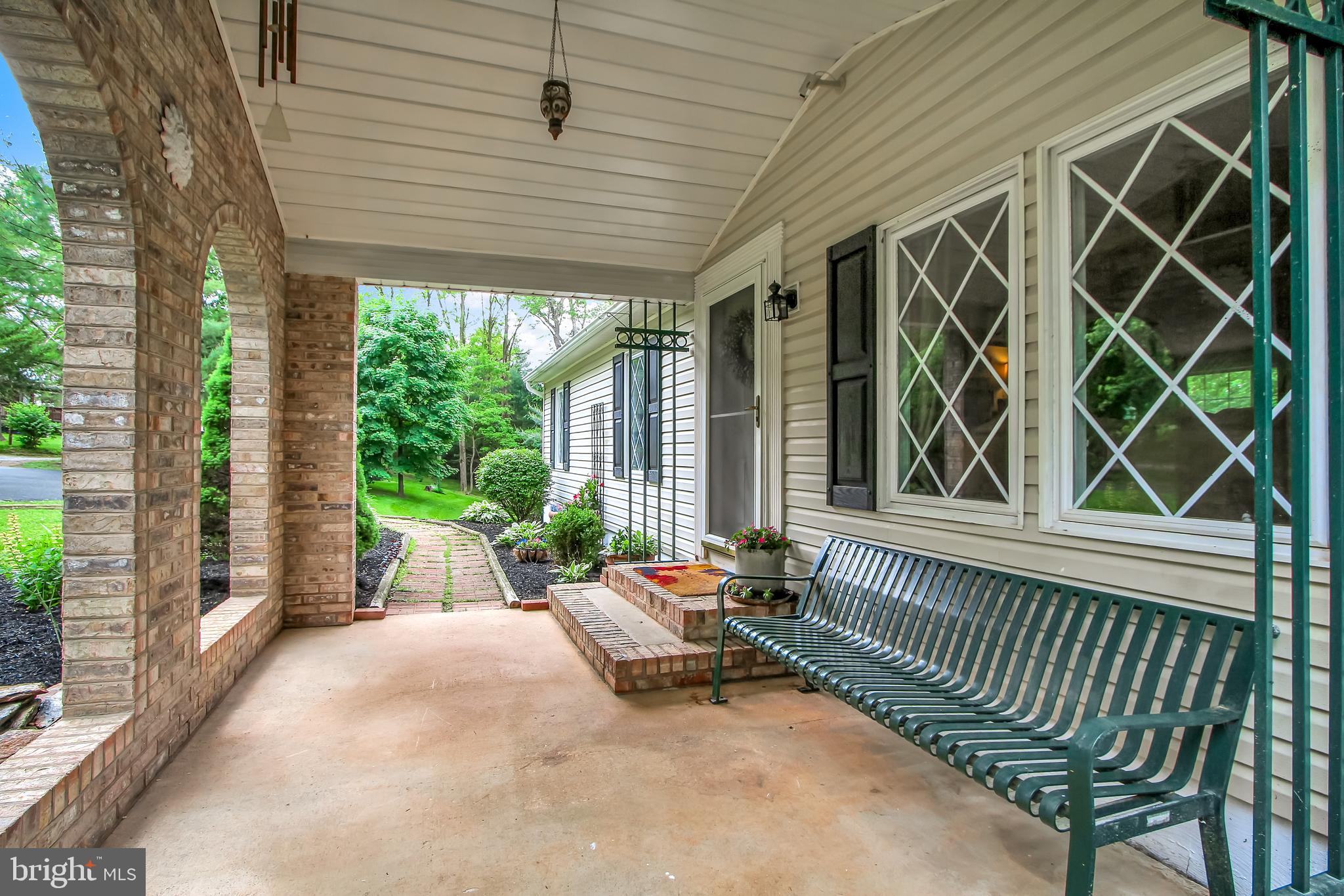 Front porch area
